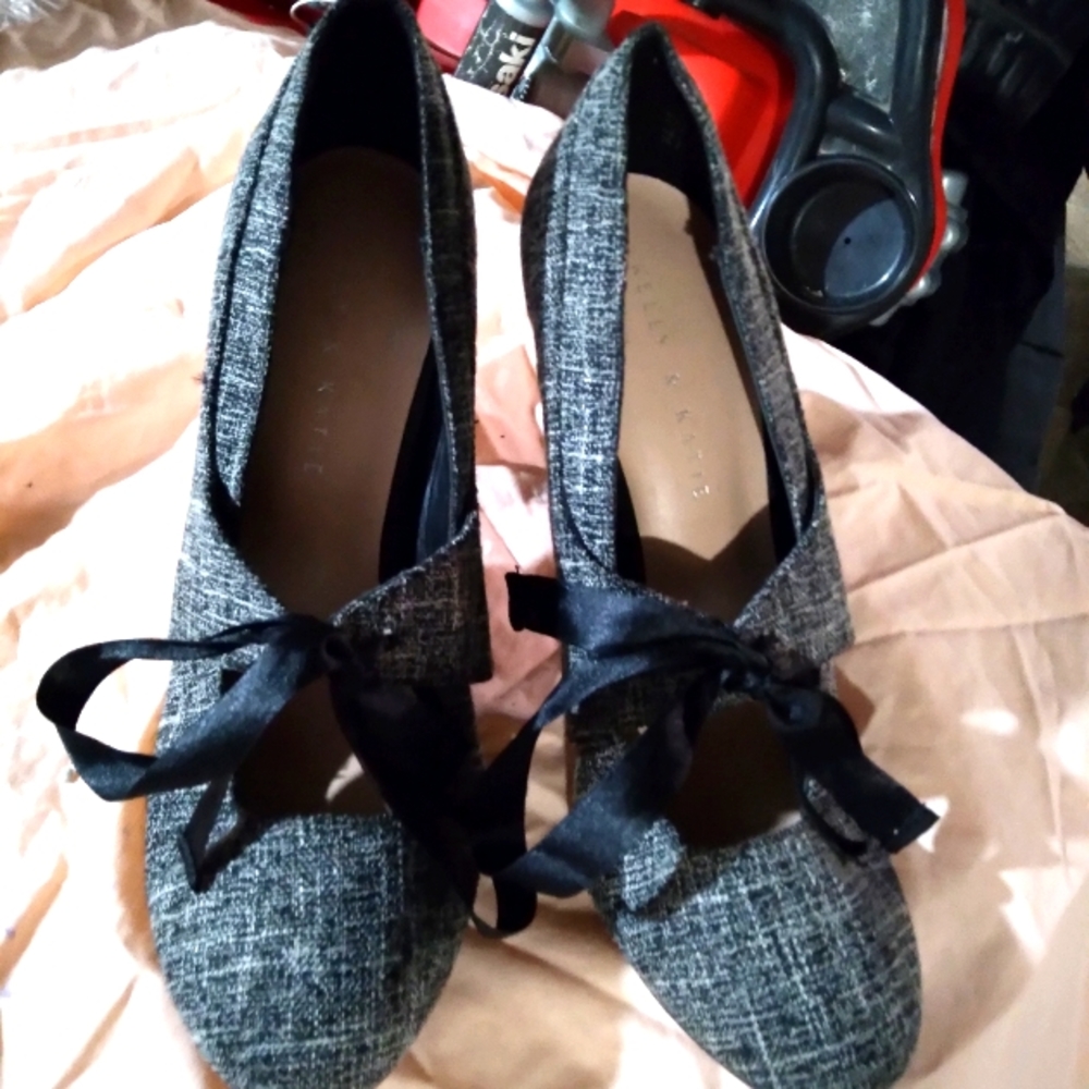 Kelly&katie Size 10 Closed Toe W/bow Grey